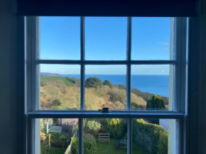 3 bedroom stunning house with garden and amazing sea views